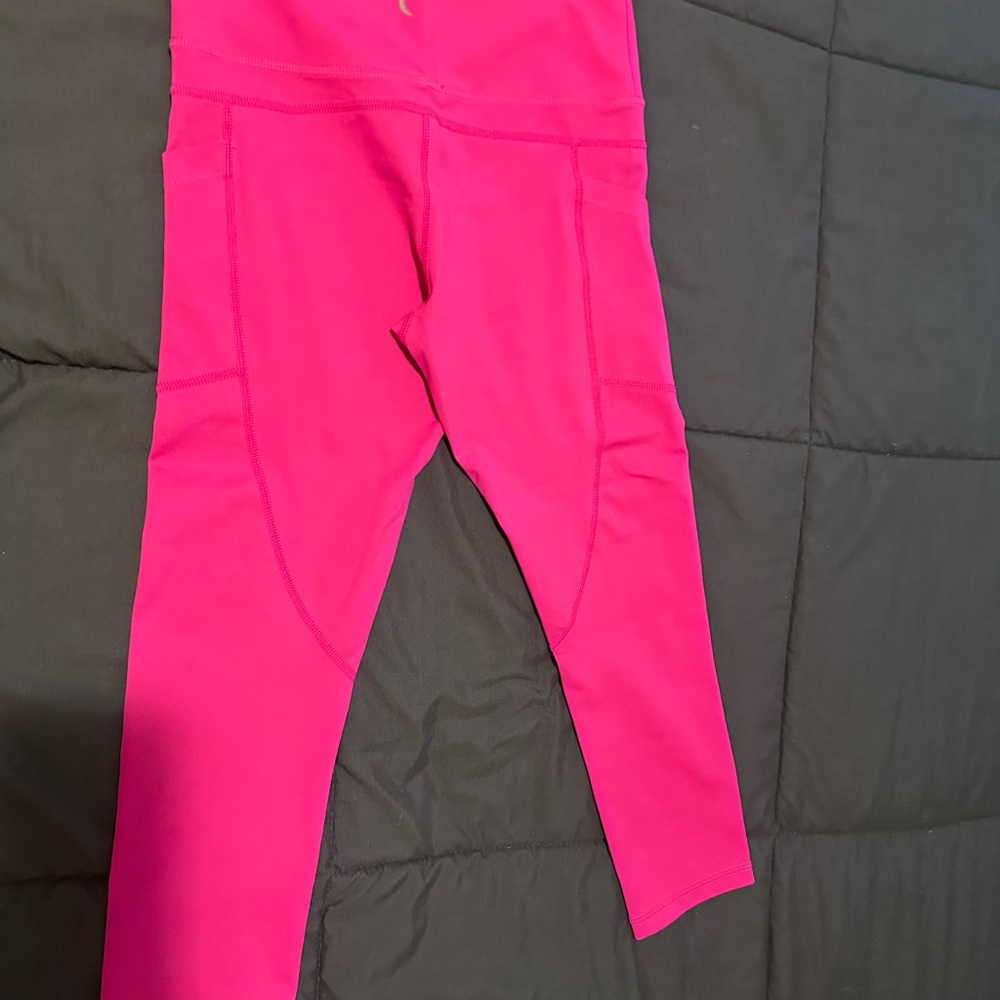 ZYIA Hot Pink Light n Tight Hi-rise Capri 20”